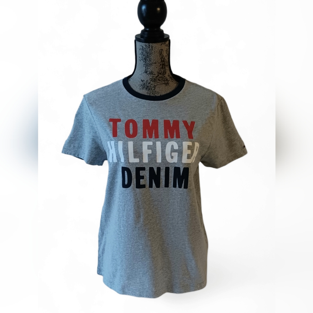 Tommy Hilfiger women's gray short-sleeve graphic t-shirt size XS